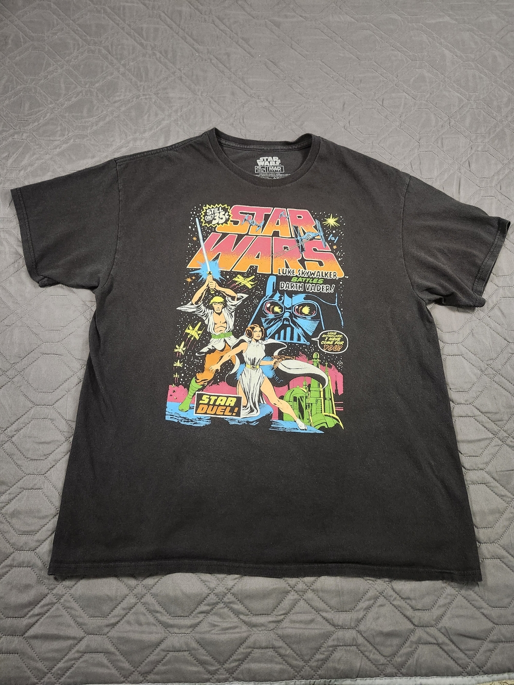 Men's Star Wars Mad Engine Star Duel Graphic Tee  Size XL (46/48)